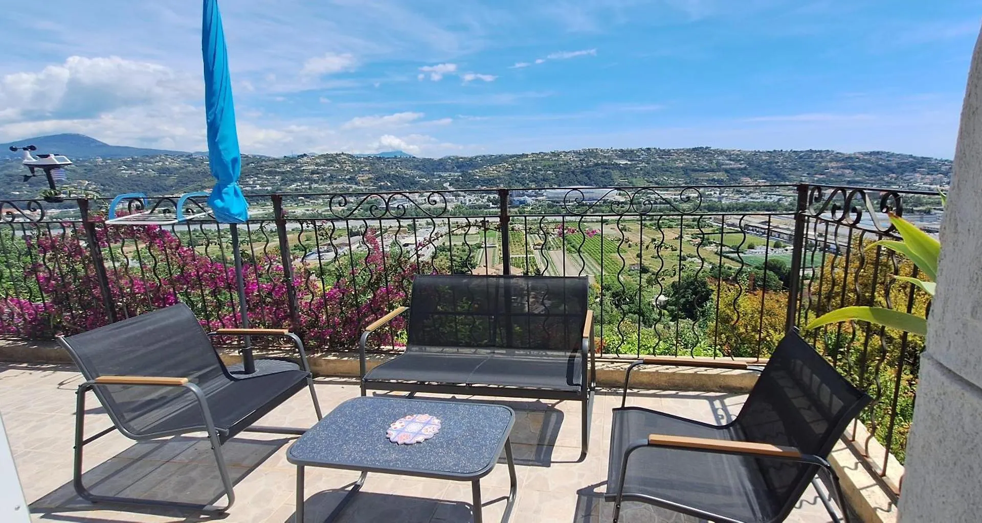 Chambres D'Hotes D'Aqui D'Aia Saint-Laurent-du-Var Bed & Breakfast